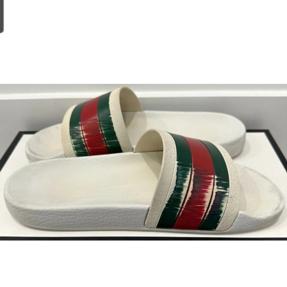 Authentic Gucci Pursuit 72 Pool Slides - White Rubber - 308234 - Picture 2 of 8